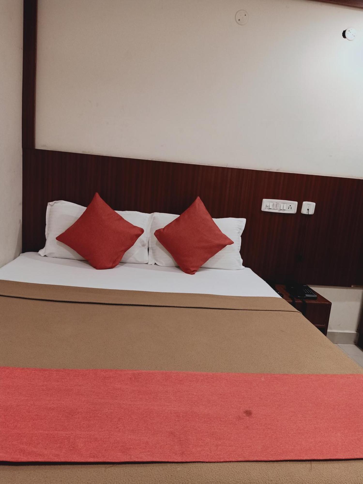 Hotel Neem Tree Hyderabad Airport Shamshabad Luaran gambar